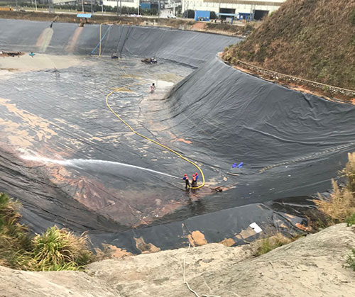 凉山废水池清理